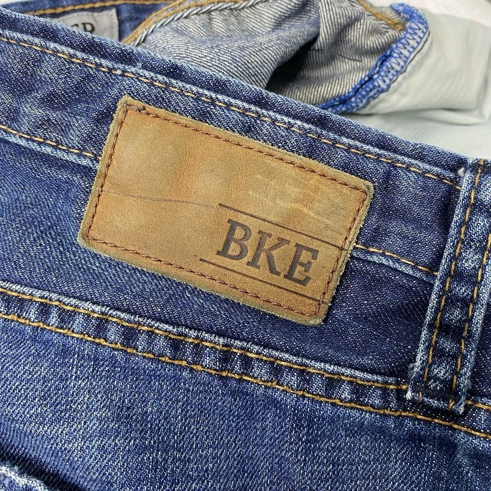 BKE Derek Straight Leg Jeans‎ Men's 36R 36x32 Dark Blue Wash Denim Button Fly